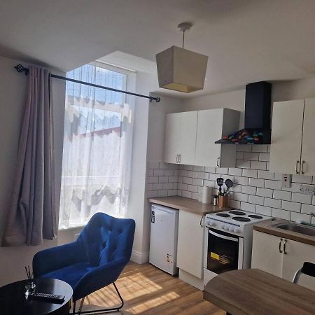Beautiful 1-Bed Apartment In 코크 외부 사진